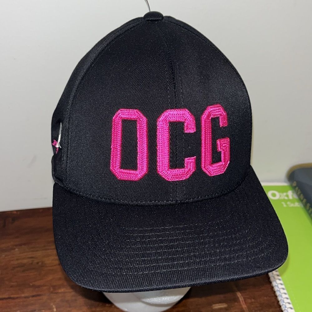 G/FORE Black/Pink Oregon Golf Club OCG 1992 Duck Logo Snapback Hat Cap- ERROR